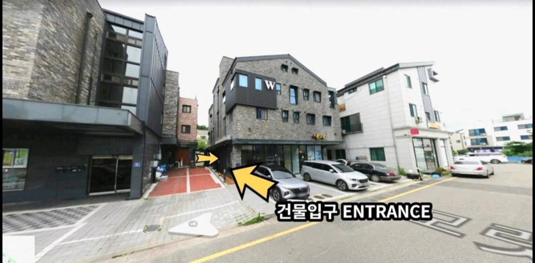 W Premium Guesthouse Incheon Airport Szoba fotó